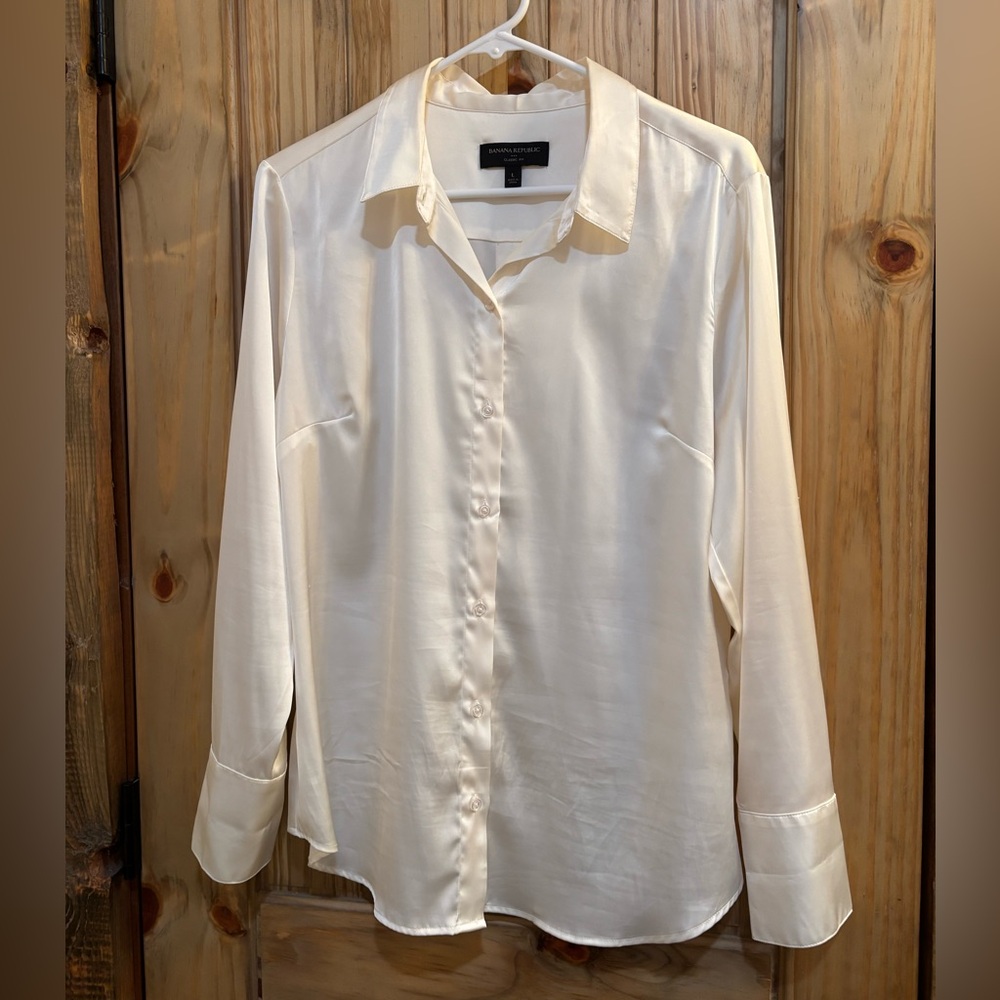 Banana Republic Ivory Button Down Shirt